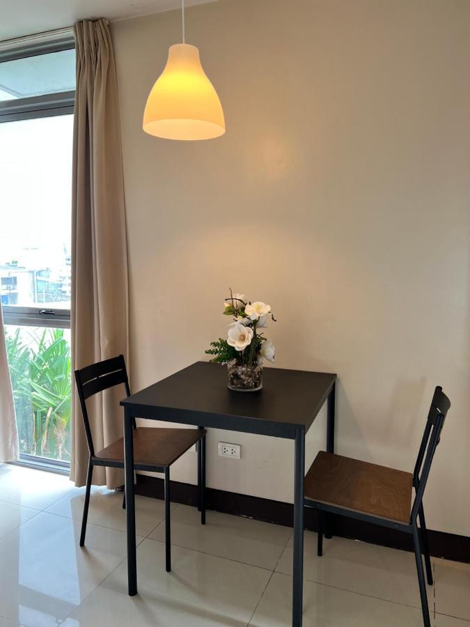 Manhattan Heights Tower D Aparthotel Manila Exterior foto